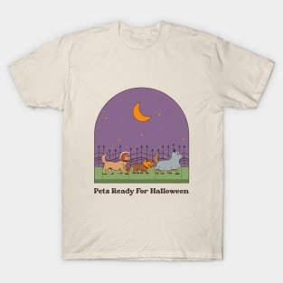 PETS READY FOR HALLOWEEN T-Shirt